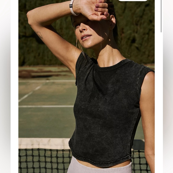 Free People Ribbed Baby Tee Washed Black size Medium - Picture 4 of 8